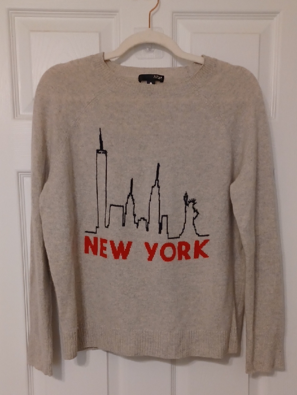 Aqua Sz S, (Runs Big) Cashmere, Crewneck Sweater in Pale Beige/gray. NY skyline